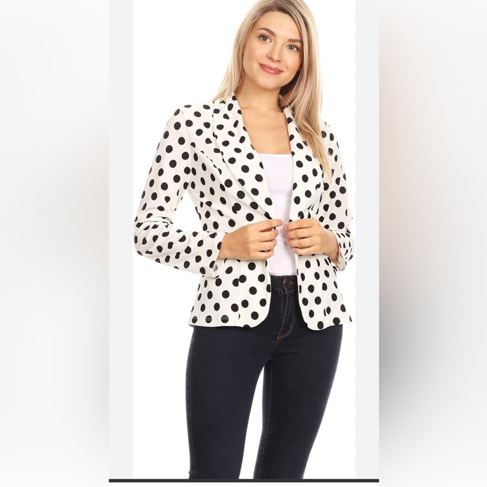 Jones studio Black and White Polka Dot Blazer in size 12 p